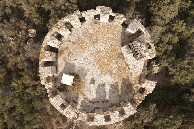 Coti Chjavari : une collecte de fonds pour restaurer la tour génoise de Capu Neru