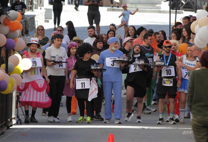Corte - La course des garçons de café lance les animations carnavalesques Corte - La course des garçons de café lance les animations carnavalesques