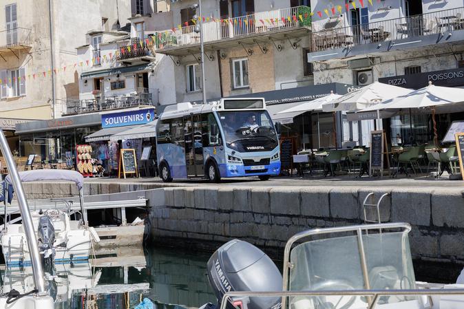 Bastia - La CAB inaugure deux nouveaux bus 100 % électriques Bastia - La CAB inaugure deux nouveaux bus 100 % électriques