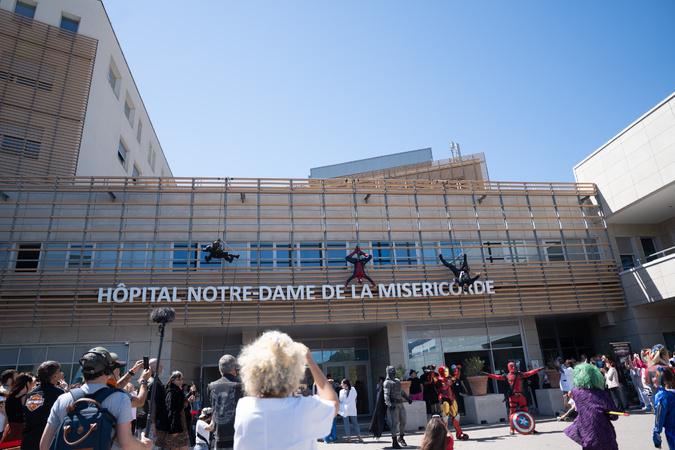 Des supers héros au grand coeur aux côtés des enfants à l'hôpital d'Ajaccio