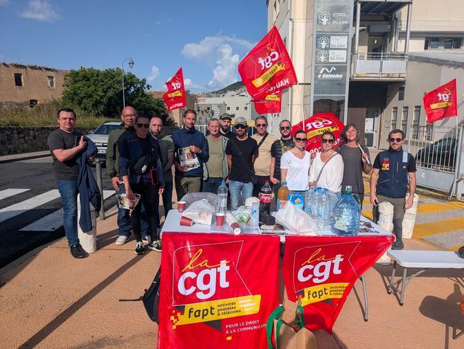 À Lisula, les facteurs entrent en grève illimitée pour dénoncer des conditions de travail « devenues intenables » À Lisula, les facteurs entrent en grève illimitée pour dénoncer des conditions de travail « devenues intenables »