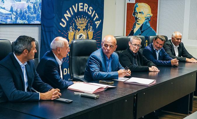 L’Université de Corse et l’Entente Valabre s’unissent face au risque incendie L’Université de Corse et l’Entente Valabre s’unissent face au risque incendie
