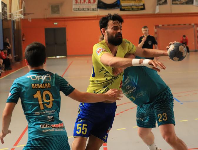 Handball N2 - Corte-Ile-Rousse renverse Guilherand-Granges (30-28) Handball N2 - Corte-Ile-Rousse renverse Guilherand-Granges (30-28)