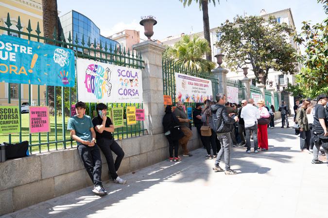 Scola Corsa : malgré des avancées sur le financement, le blocage persiste pour les cinq postes manquants Scola Corsa : malgré des avancées sur le financement, le blocage persiste pour les cinq postes manquants