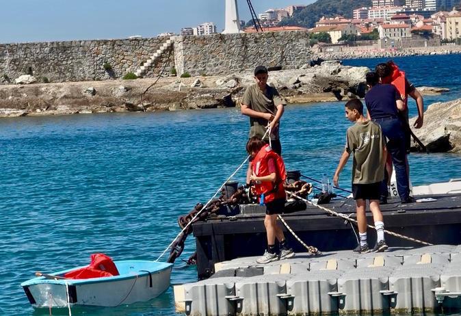 À Ajaccio, les 400 ans de la Marine rapprochent les jeunes Corses des valeurs du collectif À Ajaccio, les 400 ans de la Marine rapprochent les jeunes Corses des valeurs du collectif
