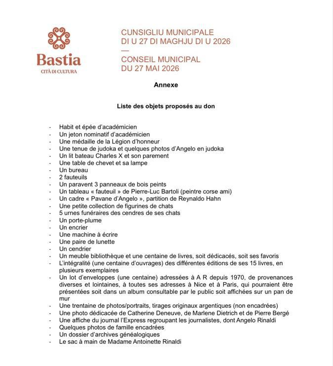 Des objets de l’académicien Angelo Rinaldi rejoignent les collections de la ville de Bastia Des objets de l’académicien Angelo Rinaldi rejoignent les collections de la ville de Bastia