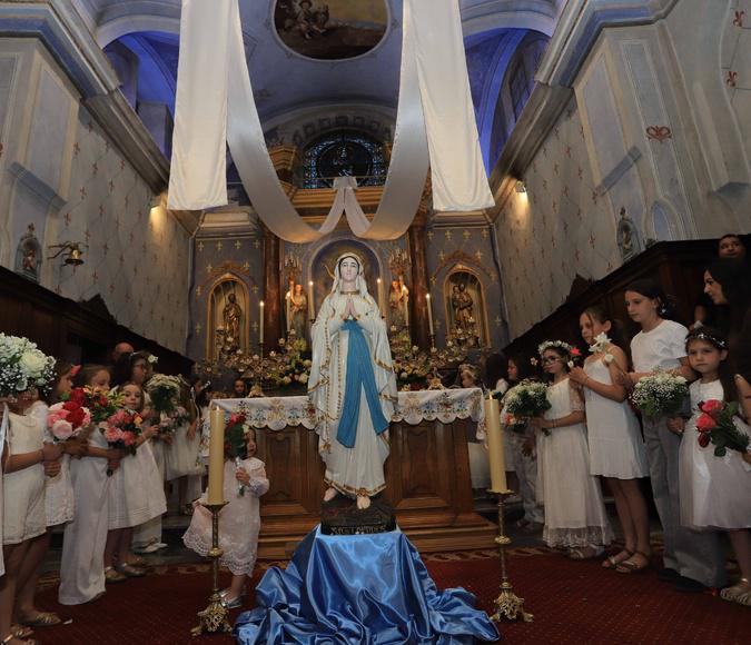 Le couronnement de la Vierge, une tradition immuable à Corte Le couronnement de la Vierge, une tradition immuable à Corte