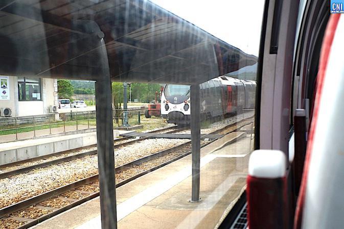 Novella - Début d’incendie sur la motrice d’un train en transit