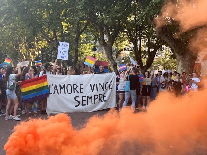 Marche des fiertés à Ajaccio : une quatrième édition placée sous le signe de la visibilité et de la résistance Marche des fiertés à Ajaccio : une quatrième édition placée sous le signe de la visibilité et de la résistance