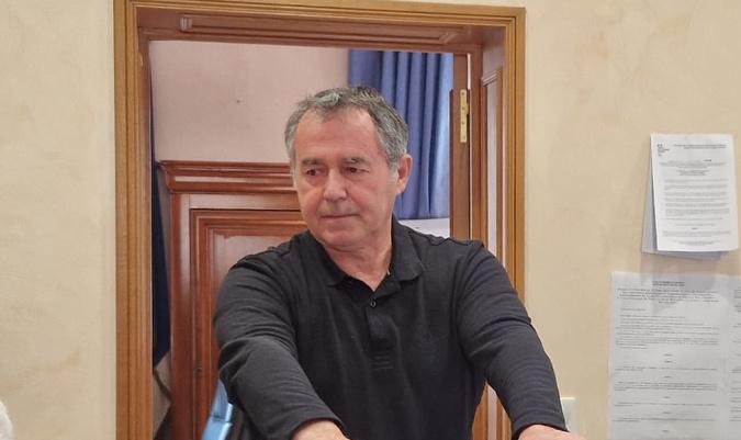 Carghjese - L’adieu du village à François Garidacci