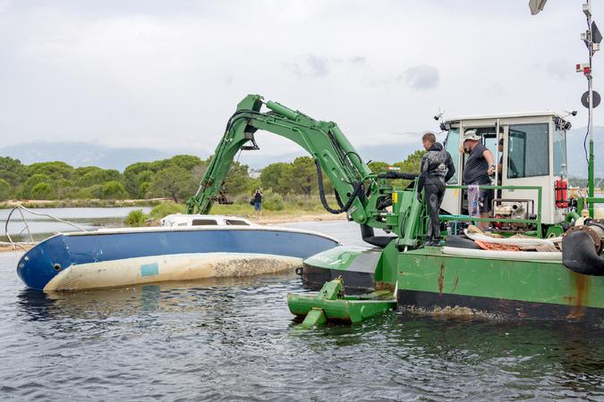 Epaves dans le golfe : Porto-Vecchio sollicite à nouveau l’aide de l’État Epaves dans le golfe : Porto-Vecchio sollicite à nouveau l’aide de l’État