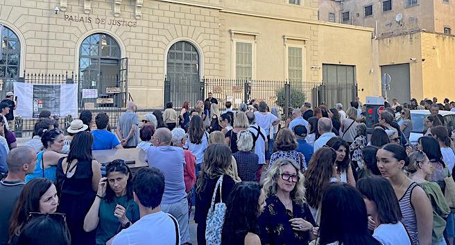 « Vous n’ignorez pas, vous choisissez de ne pas agir » : plus de 500 personnes mobilisées en Corse en mémoire de Lyhanna