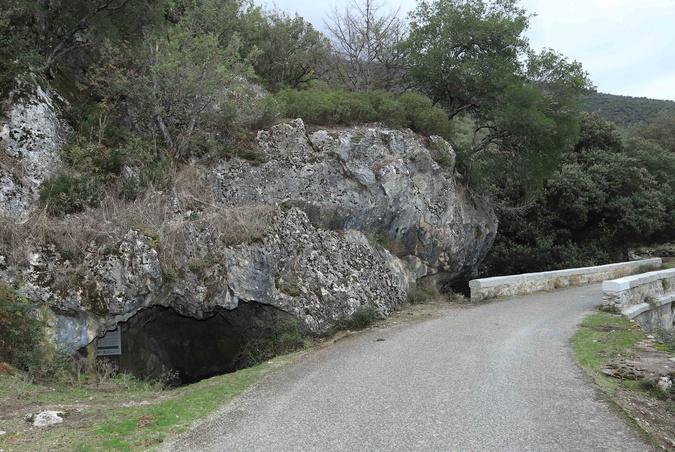 Castiglione maintient la légende de sa grotte, A Sapara ! Castiglione maintient la légende de sa grotte, A Sapara !