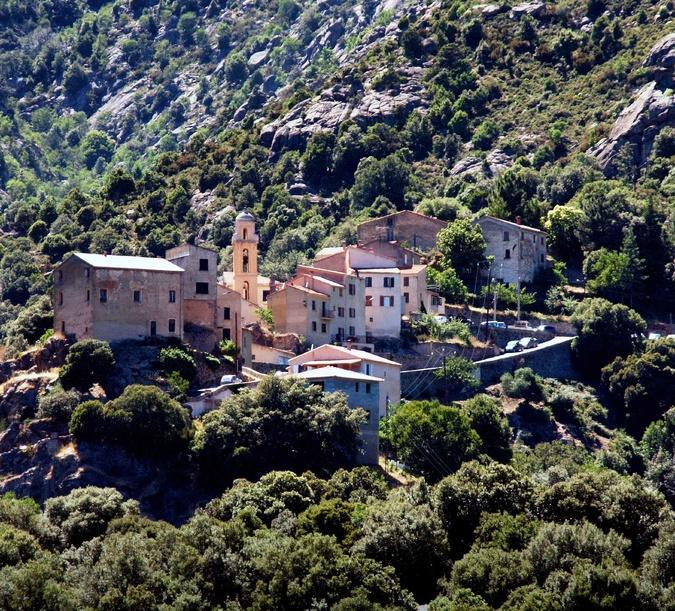 Castiglione maintient la légende de sa grotte, A Sapara !