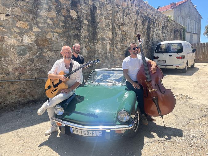 Ajaccio : le festival Cars and Swing fait revivre les années 50 à la Citadelle entre voitures anciennes et jazz