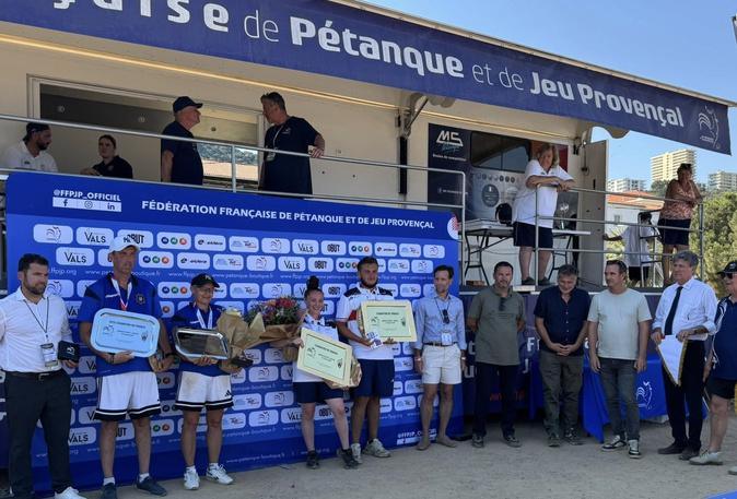 Pétanque : la jeunesse francilienne s'offre le titre à Ajaccio, la Corse retrouve avec succès la lumière des championnats de France Pétanque : la jeunesse francilienne s'offre le titre à Ajaccio, la Corse retrouve avec succès la lumière des championnats de France