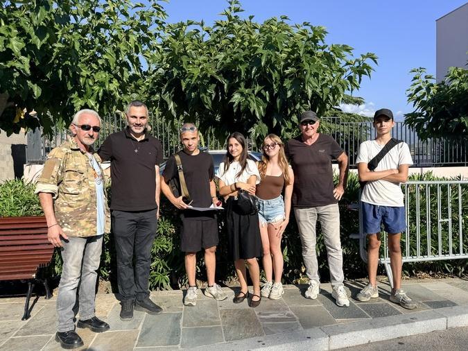 À Calvi, des jeunes se mobilisent pour défendre la croix de Quasquara À Calvi, des jeunes se mobilisent pour défendre la croix de Quasquara