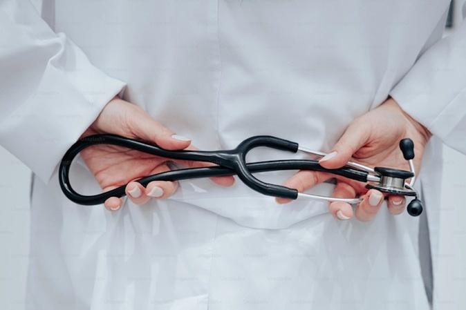 En Corse, des médecins parrains pour accompagner les étudiants jusqu'à l'installation En Corse, des médecins parrains pour accompagner les étudiants jusqu'à l'installation
