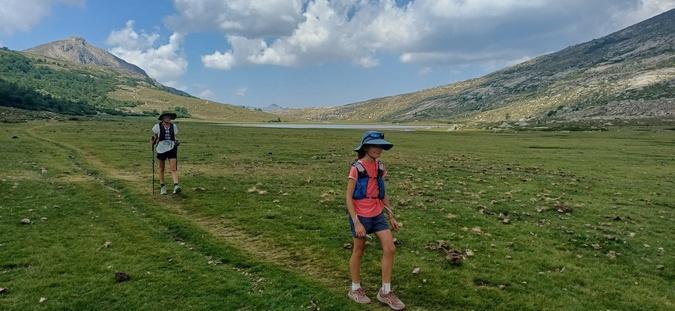 Deux sœurs de 9 et 10 ans bouclent le GR20 en un temps record : « On était fières de nous »