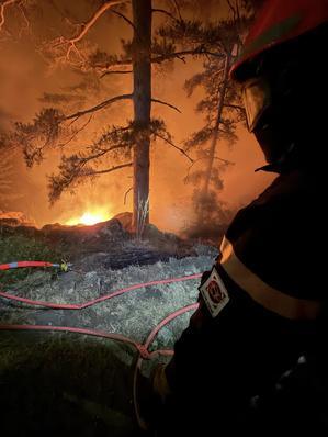 Corte - 300 hommes pour faire face à l'incendie