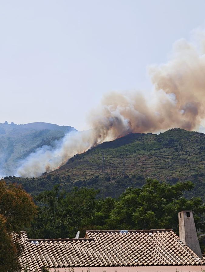 Deux incendies mobilisent d'importants moyens à Oletta et Biguglia Deux incendies mobilisent d'importants moyens à Oletta et Biguglia
