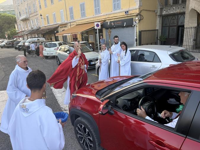 Saint-Christophe à Bastia - Traditionnelle bénédiction des voitures à Notre-Dame de Lourdes 