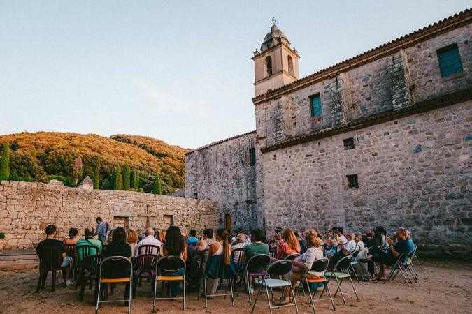 Festival de l'Olmu : de jeune pari culturel à rendez-vous incontournable du spectacle vivant en Corse
