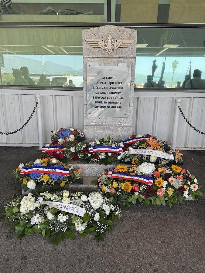 Bastia-Poretta : hommage à Antoine de Saint-Exupéry, 82 ans après sa disparition Bastia-Poretta : hommage à Antoine de Saint-Exupéry, 82 ans après sa disparition