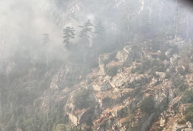 Une reprise de feu dans la vallée du Tavignanu entraîne la fermeture du Mare a Mare Nord au départ de Corte Une reprise de feu dans la vallée du Tavignanu entraîne la fermeture du Mare a Mare Nord au départ de Corte