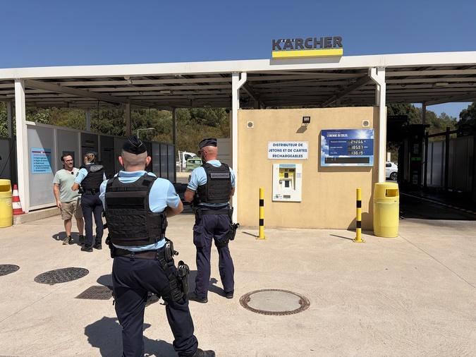Restrictions d’eau : à Alata et Porticcio, les agents passent au… contrôle Restrictions d’eau : à Alata et Porticcio, les agents passent au… contrôle