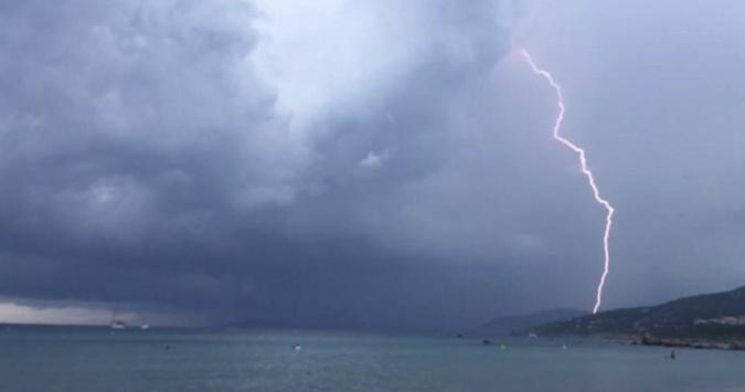 Orages : La Corse bascule en vigilance orange Orages : La Corse bascule en vigilance orange