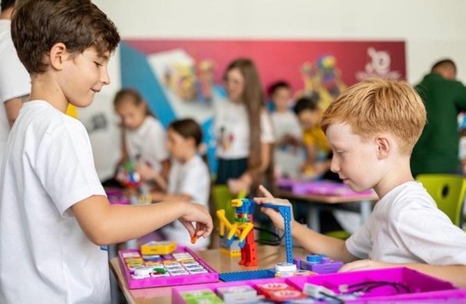 La robotique dès 4 ans : en Corse, une nouvelle façon d’apprendre pour préparer les enfants aux métiers de demain La robotique dès 4 ans : en Corse, une nouvelle façon d’apprendre pour préparer les enfants aux métiers de demain