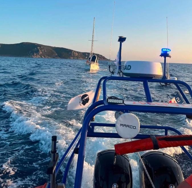 Ajaccio : quatre personnes secourues par la SNSM après une avarie au large de Capo di Muro Ajaccio : quatre personnes secourues par la SNSM après une avarie au large de Capo di Muro