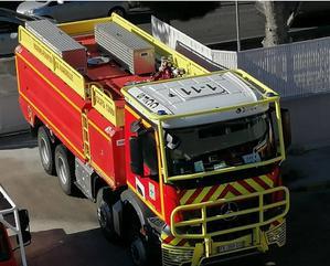 Calenzana : un feu de véhicule se propage au maquis, la RD 81 coupée