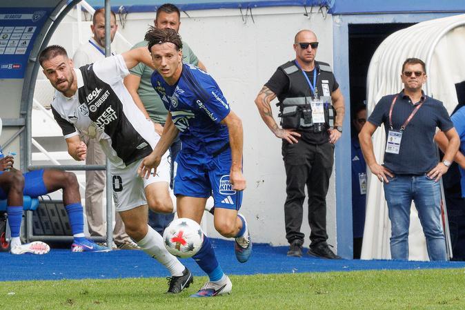 Le Sporting prend une nouvelle fois l’eau à Furiani face à Amiens (0-3) Le Sporting prend une nouvelle fois l’eau à Furiani face à Amiens (0-3)