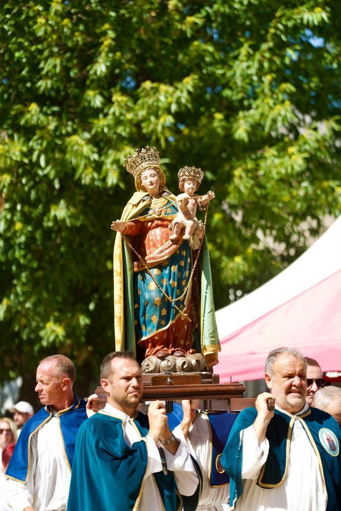 EN IMAGES - À Casamaccioli, des milliers de fidèles réunis pour célébrer a Santa di u Niolu