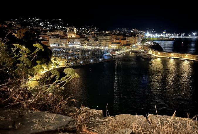 A màghjina - Bastia, lume di notte