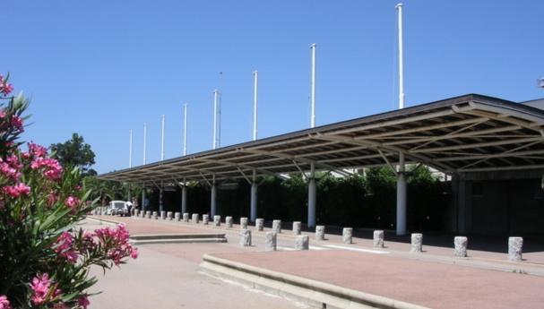 À l’aéroport de Figari, plus de quatre vols sur dix sont arrivés en retard cet été À l’aéroport de Figari, plus de quatre vols sur dix sont arrivés en retard cet été