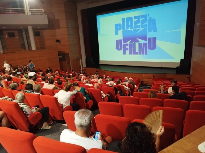 Piazz’à u filmu à Portivechju : une première soirée entre héritage et nouveau départ