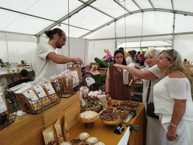 A Fiera di Portivechju : un chapiteau et mille façons de (savoir) faire