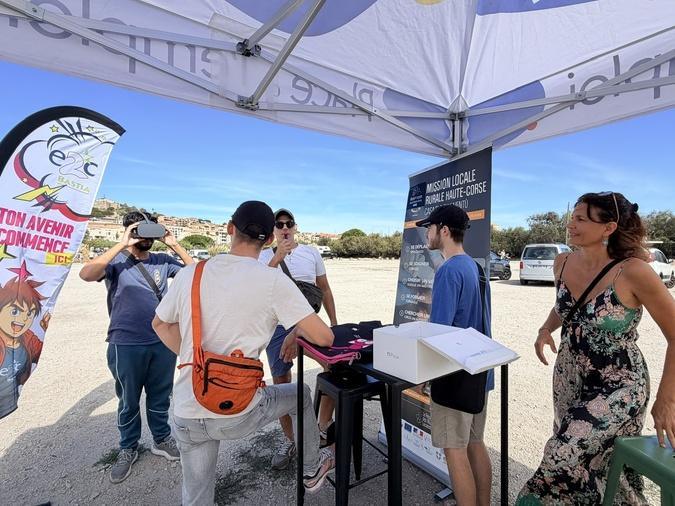 À Calvi, le Bus de l’Emploi mise sur le numérique pour rapprocher les publics de l’emploi