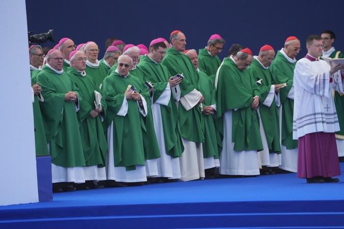 EN IMAGES - Près de 200 pèlerins corses à Lourdes à la rencontre du Pape Léon XIV