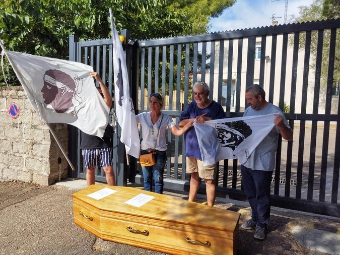 Vierge Marie vandalisée à Porto-Vecchio : « Nos symboles, on ne les touchera plus jamais » Vierge Marie vandalisée à Porto-Vecchio : « Nos symboles, on ne les touchera plus jamais »