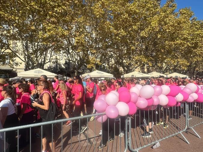 Octobre Rose : Près de 1 500 personnes dans les rues de Bastia pour A Bastiaccia