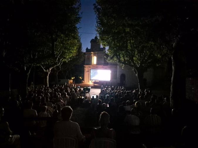 Directeur du cinéma de Corte, Didier Lenoir emmène le cinéma dans les villages Directeur du cinéma de Corte, Didier Lenoir emmène le cinéma dans les villages