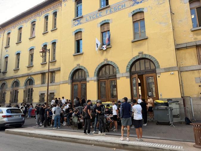 Mobilisation lycéenne : en Corse, les élèves se mobilisent et appellent au calme Mobilisation lycéenne : en Corse, les élèves se mobilisent et appellent au calme