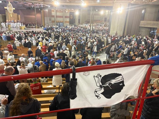 Pèlerinage du Rosaire : à Lourdes, les pèlerins corses vivent des moments d’émotion