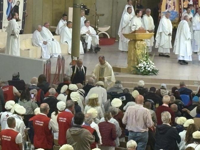 Pèlerinage du Rosaire : à Lourdes, les pèlerins corses vivent des moments d’émotion