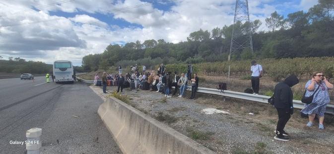 Grève chez Air Corsica : des passagers bloqués au bord de la route lors d’un transfert vers Marseille Grève chez Air Corsica : des passagers bloqués au bord de la route lors d’un transfert vers Marseille