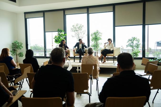  Ajaccio - Cinq femmes entrepreneuses partagent leurs projets et leurs ambitions